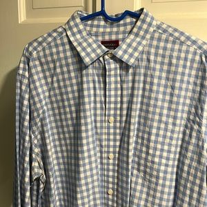 Men’s XXL Untuckit casual button down. Lightweight and fits great